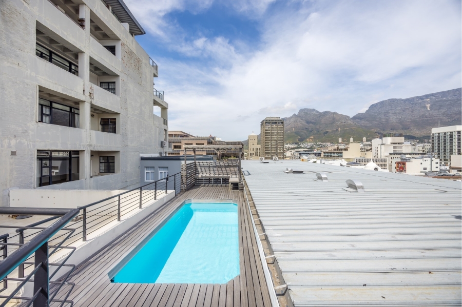 2 Bedroom Property for Sale in Cape Town City Centre Western Cape